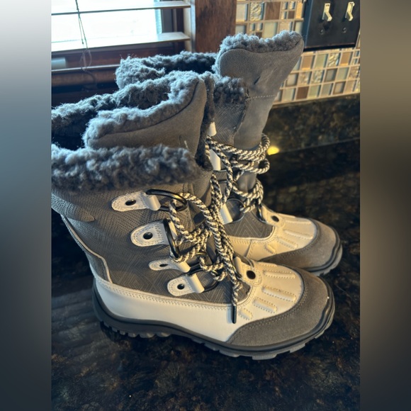 Pajar Winter Boots - Picture 3 of 4